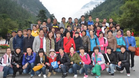 2011年9月先進員工九寨溝和(hé)黃龍之旅